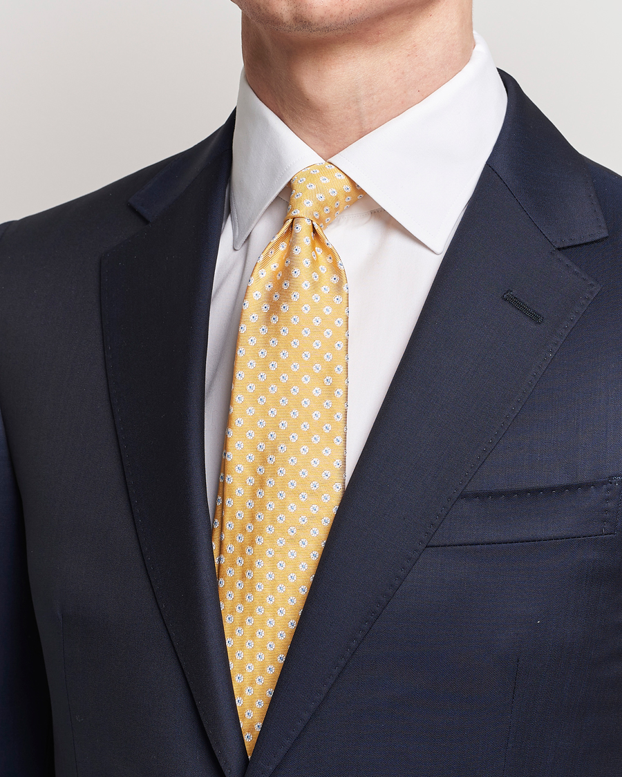 Heren | Italian Department | Kiton | Micro Flower Silk Tie Yellow