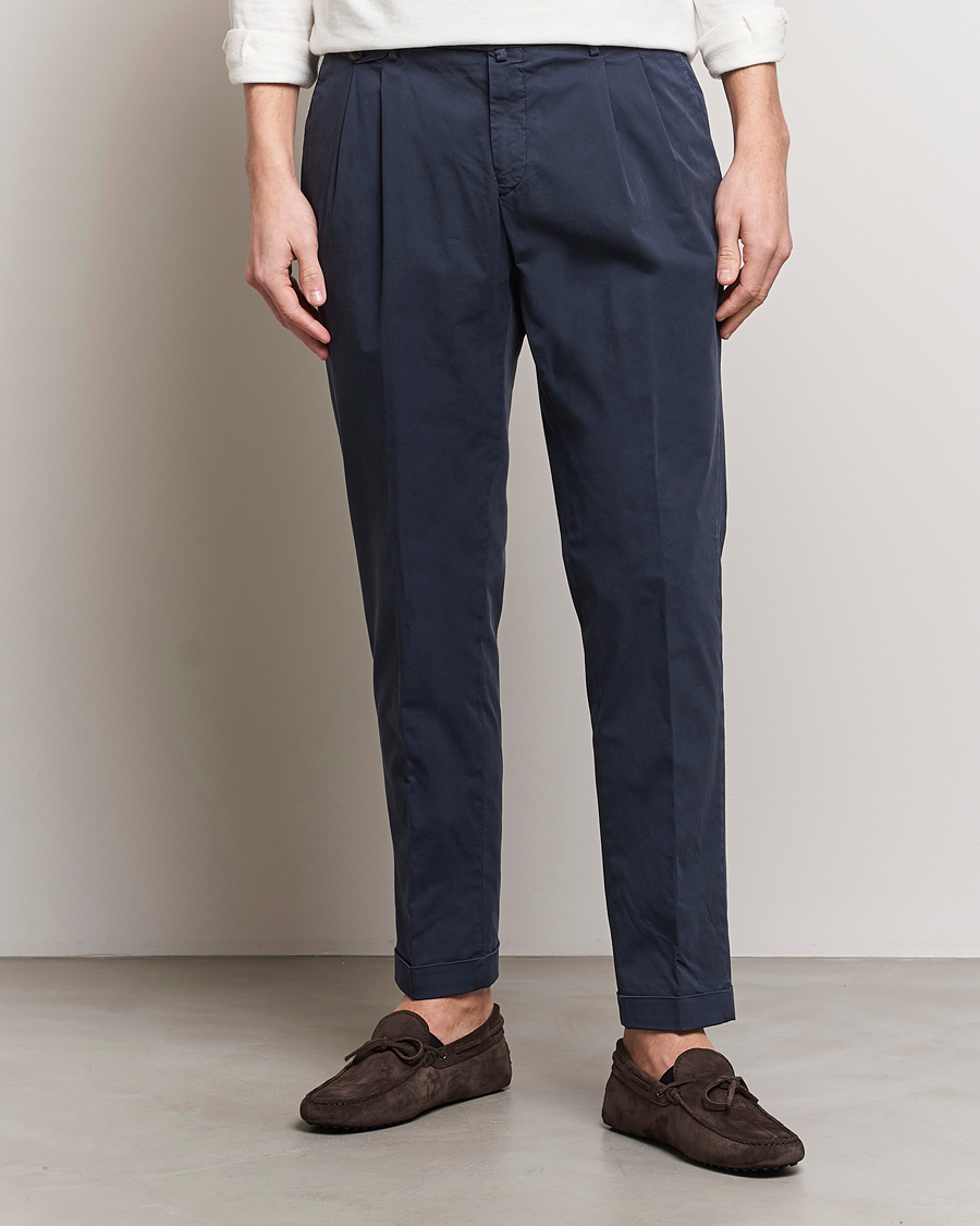 Heren | Broeken | Briglia 1949 | Easy Fit Pleated Cotton Stretch Chino Navy