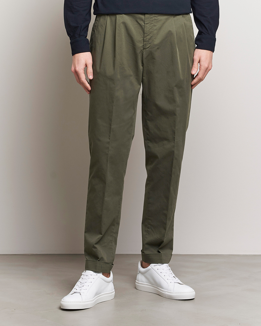 Heren | Chino's | Briglia 1949 | Easy Fit Pleated Cotton Stretch Chino Olive