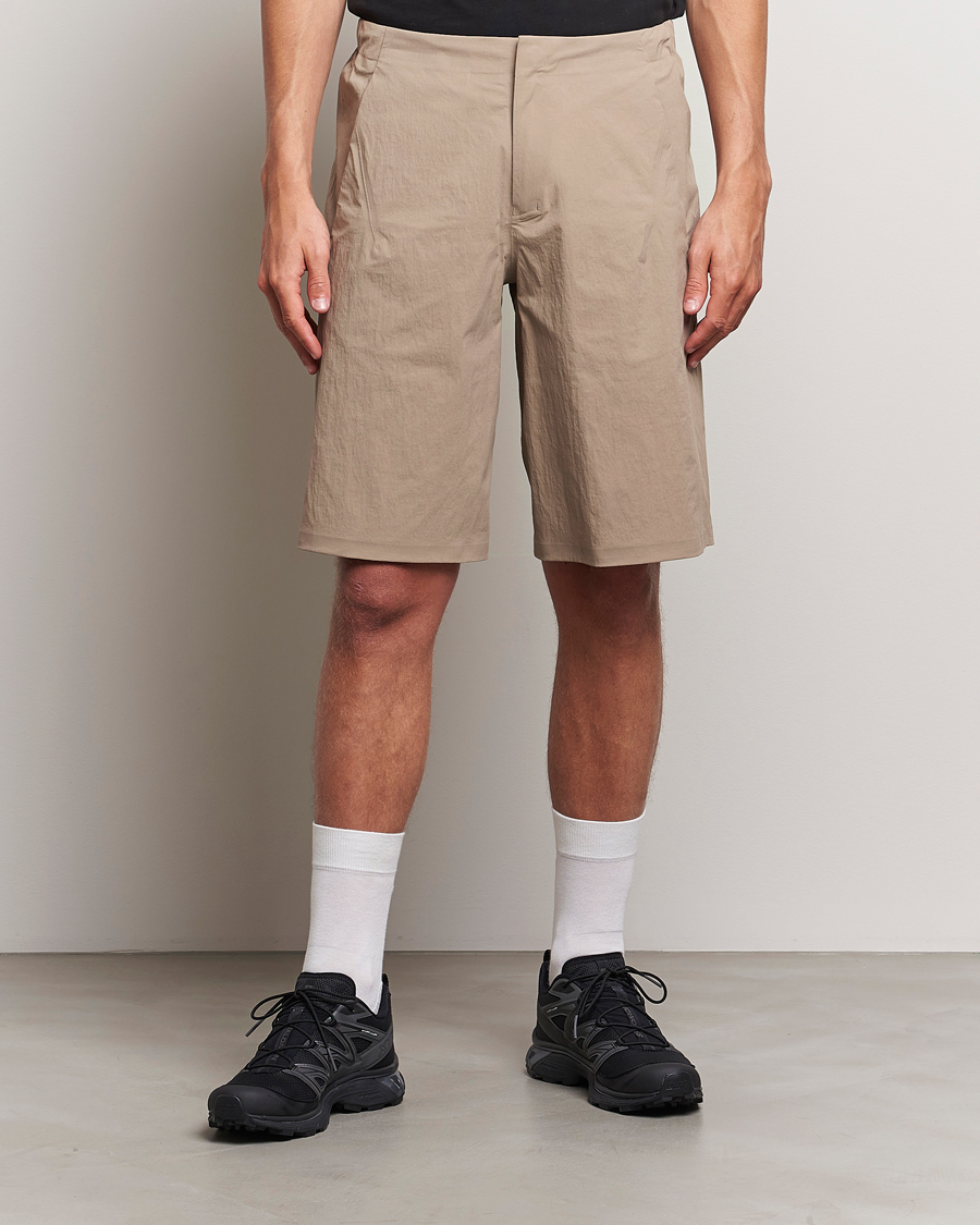 Heren | Korte broek | Arc'teryx Veilance | Spere Lightweight Water Repellent Shorts Soil