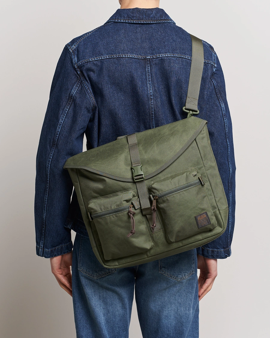 Heren | American Heritage | Filson | Surveyor Messenger Bag Service Green