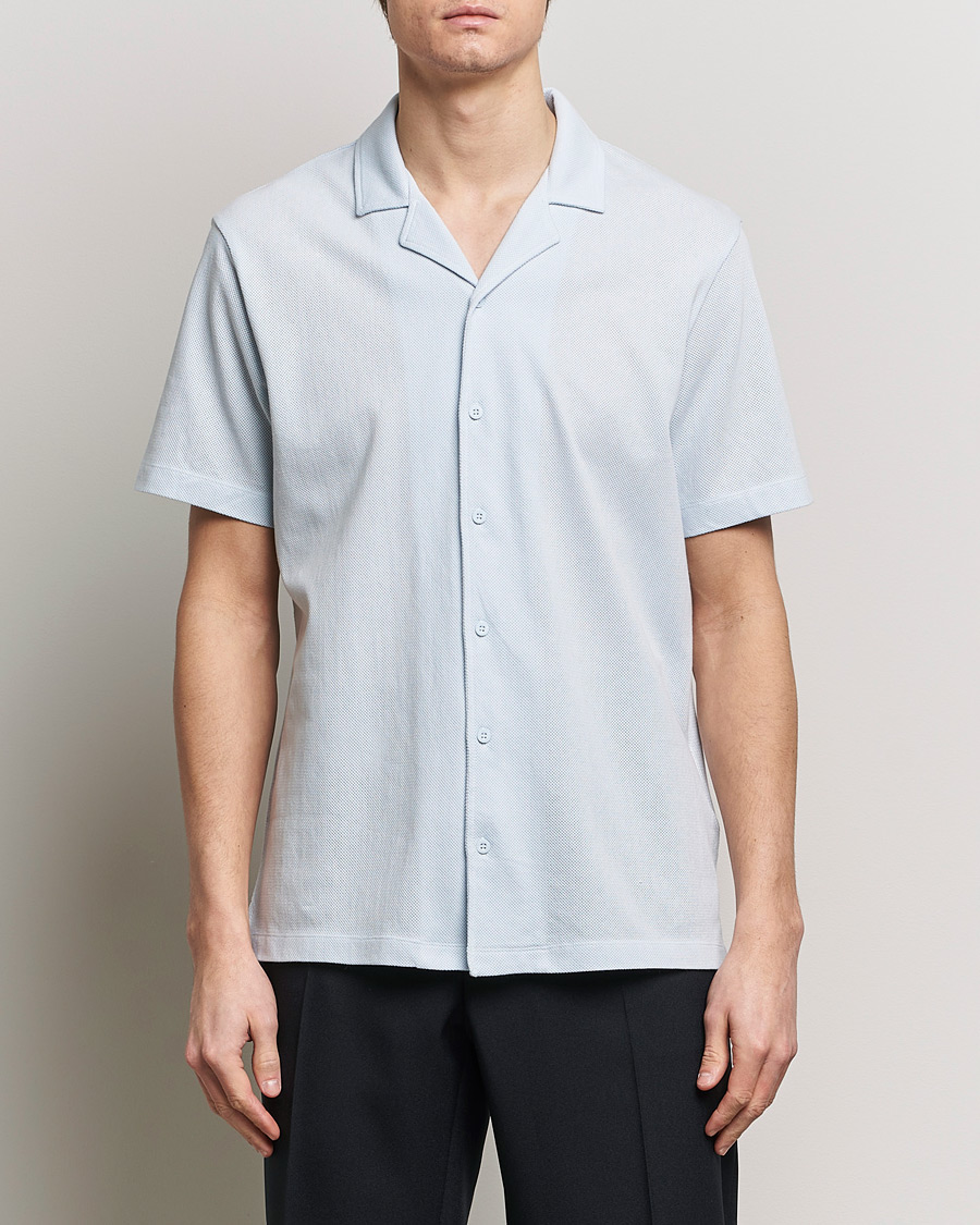 Heren | Overhemden met korte mouwen | Sunspel | Riviera Resort Shirt Light Blue