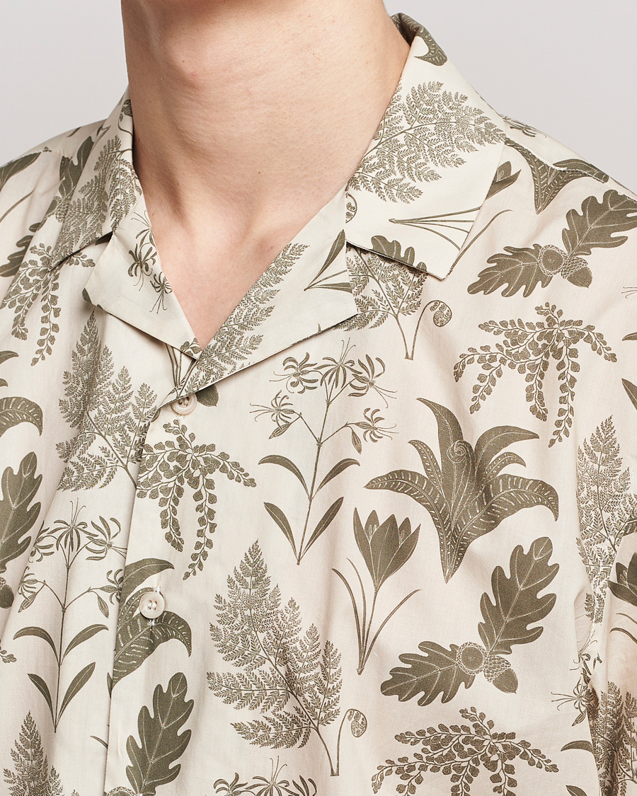 Heren | Overhemden | Sunspel | Katie Scott Short Sleeve Printed Resort Shirt Ecru