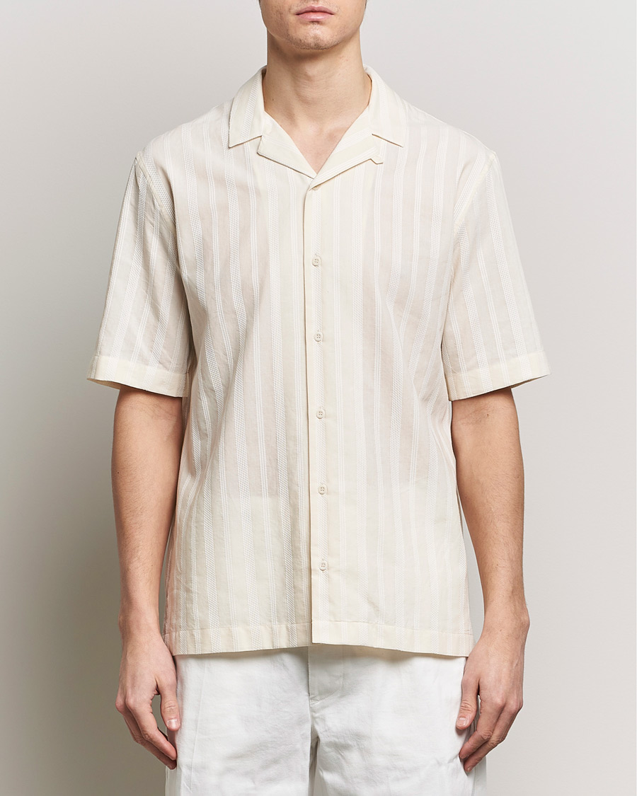 Heren | Best of British | Sunspel | Embroidered Striped Short Sleeve Shirt Ecru