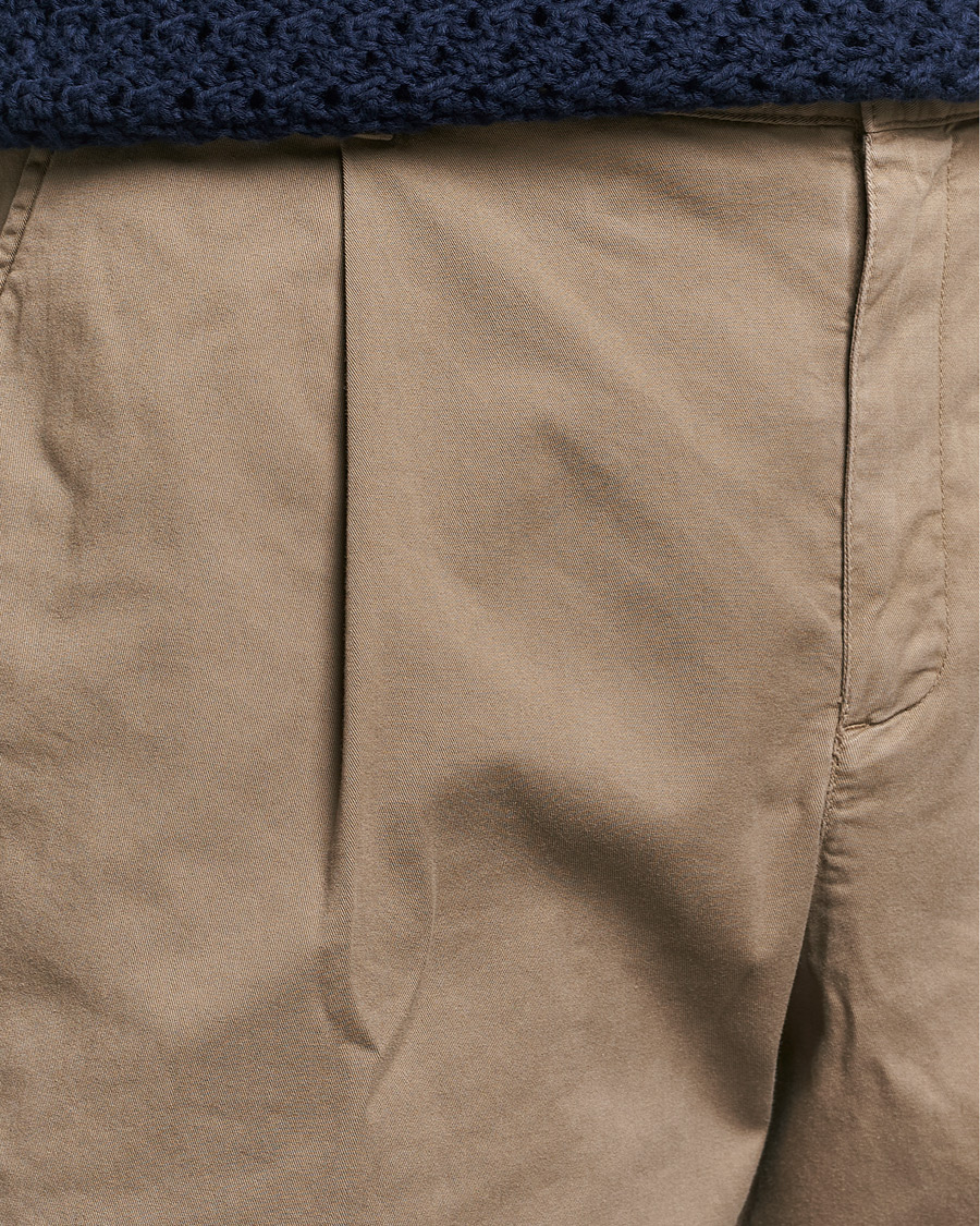 Heren | Korte broek | Sunspel | Pleated Stretch Cotton Twill Shorts Dark Stone