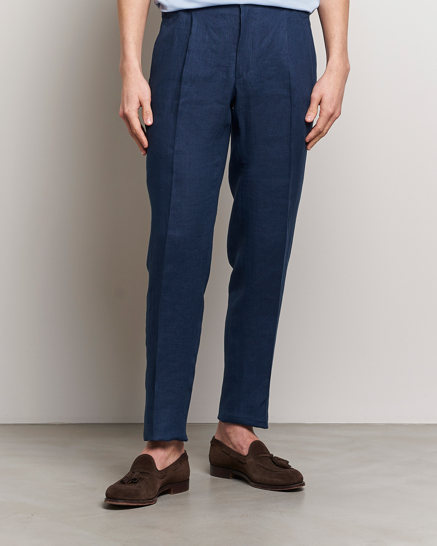 Heren | Quiet Luxury | Kiton | Pure Linen Drawstring Trousers Dark Blue