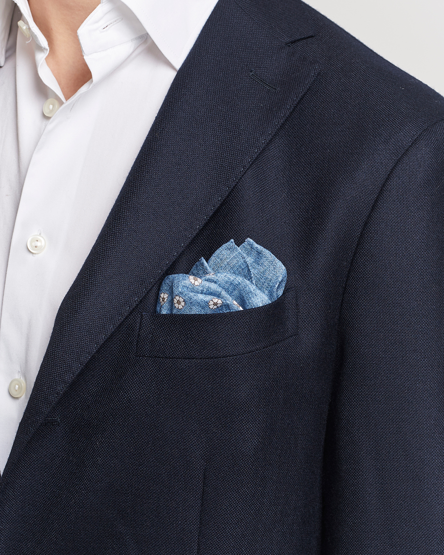 Men | Business Casual | Amanda Christensen | Linen Printed Flower Pocket Square Blue