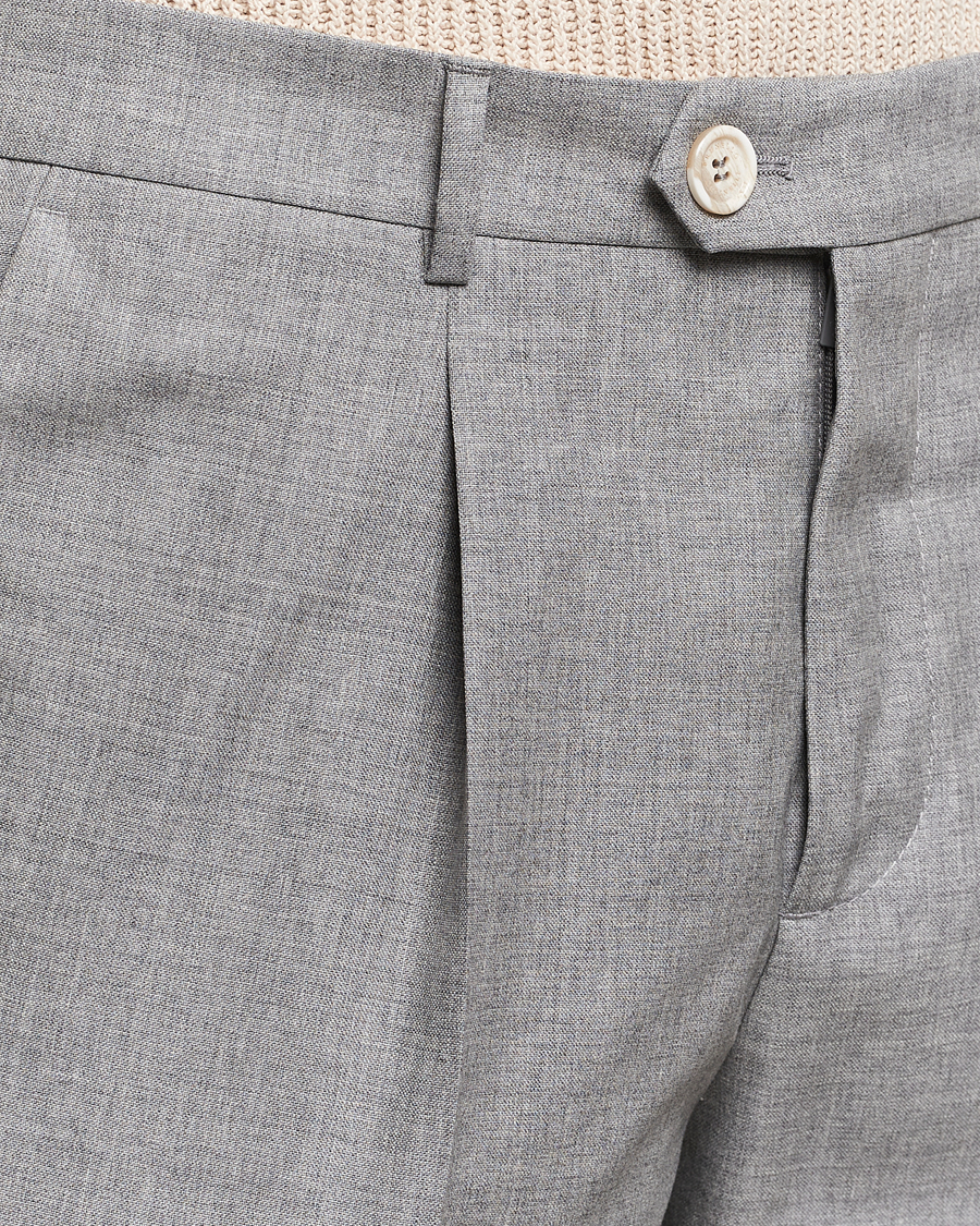 Heren | Broeken | Brunello Cucinelli | Pleated Wool Trousers Light Grey