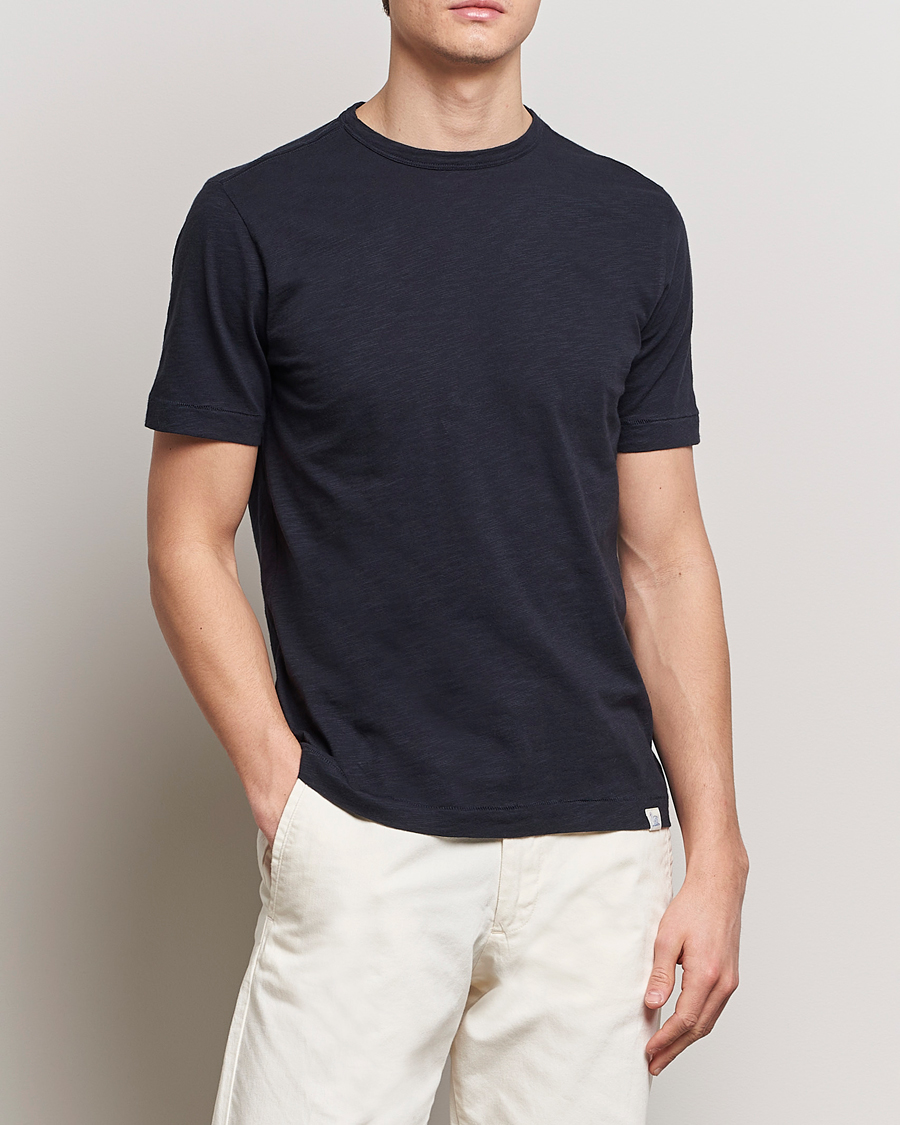 Heren | T-shirts | Merz b. Schwanen | Organic Pima Cotton Slub Crew Neck T-Shirt Dark Navy