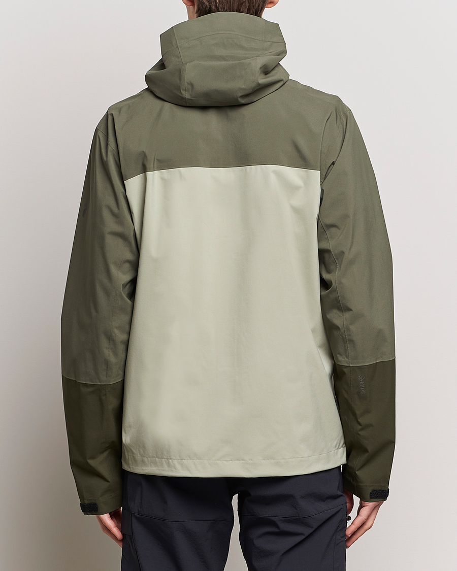 Heren | Jassen | Peak Performance | Trail Hipe Hooded Jacket Pine Needle/Limit Green
