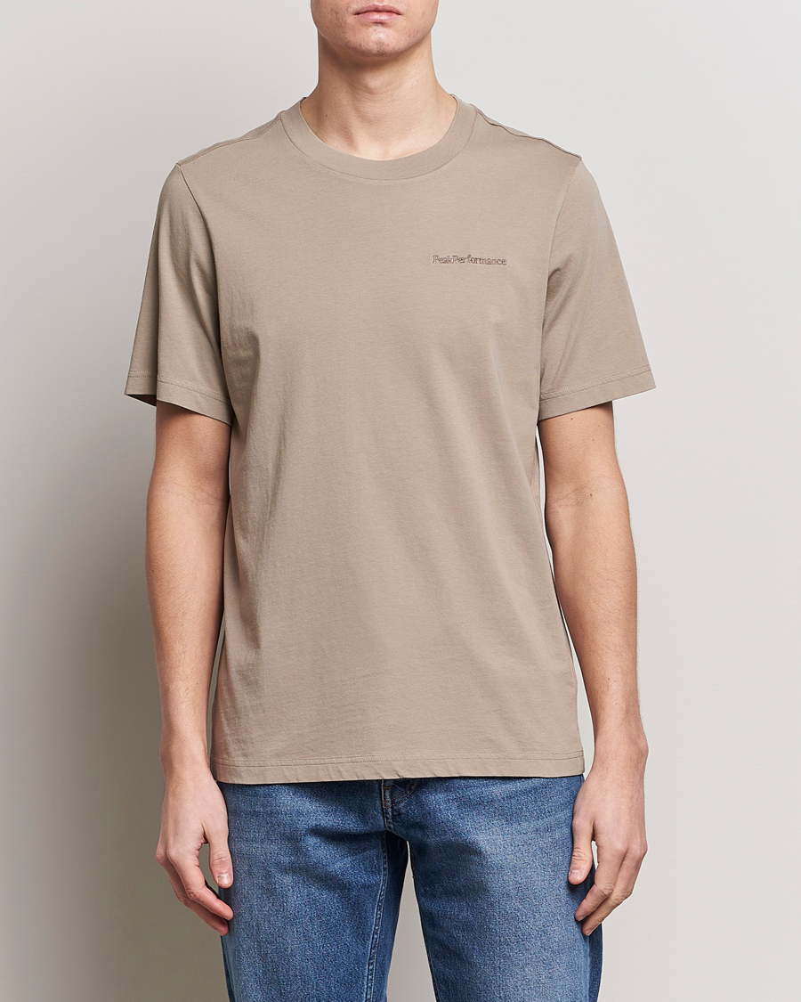 Heren | T-shirts met korte mouwen | Peak Performance | Original Logo Crew Neck T-Shirt Avid Beige