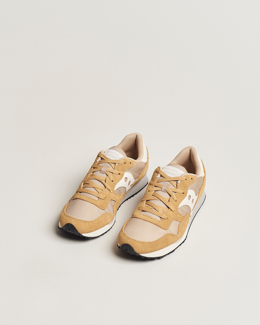 Heren | Saucony DXN Trainer Sneaker Sand/Off White | Saucony | DXN Trainer Sneaker Sand/Off White
