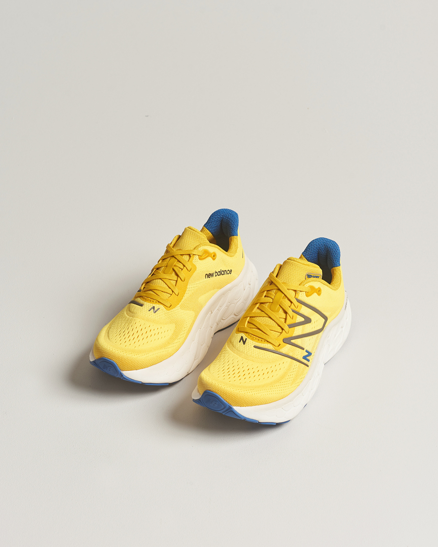 Heren | New Balance Running Fresh Foam X More v4 Ginger Lemon | New Balance Running | Fresh Foam X More v4 Ginger Lemon