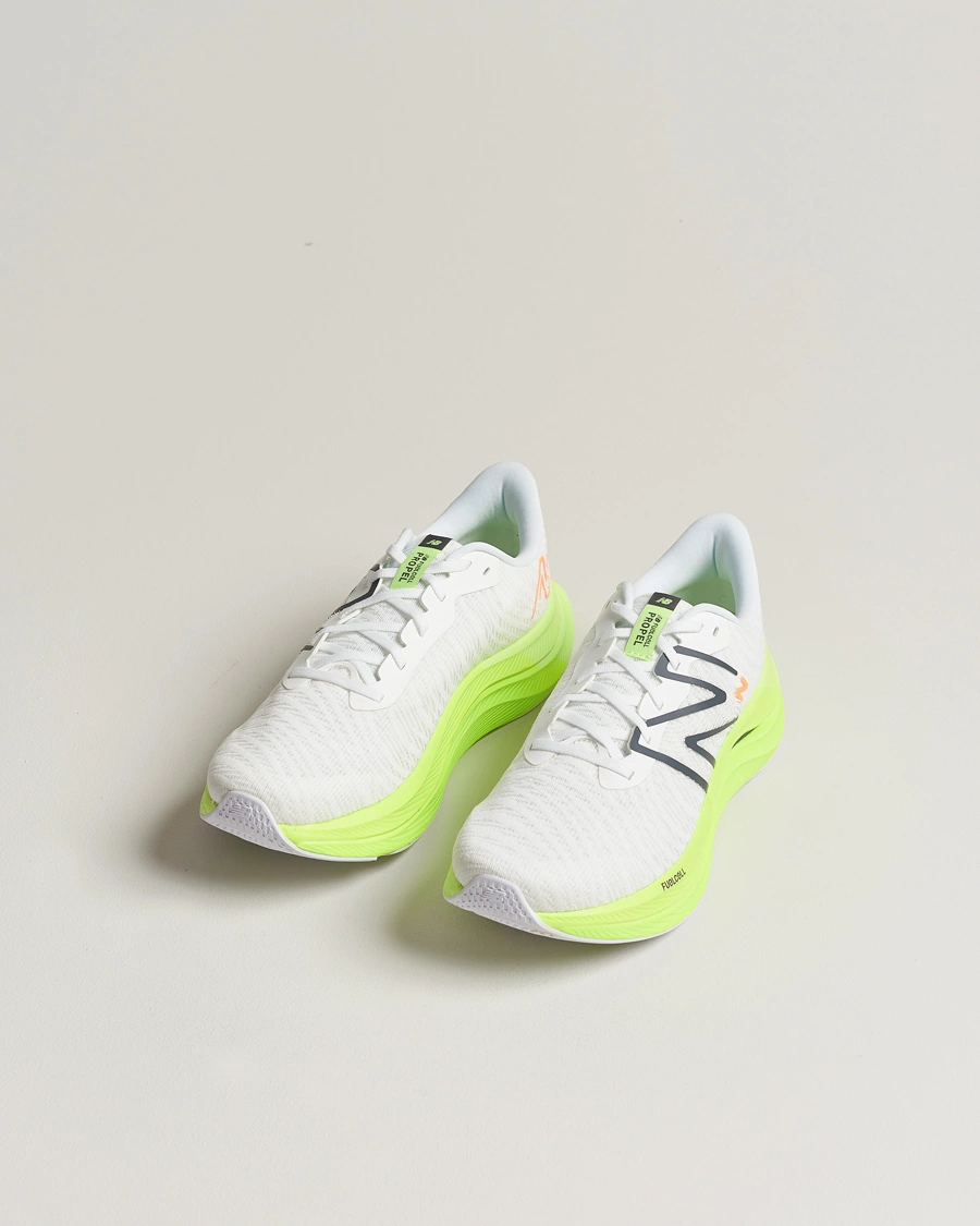 Heren | Witte sneakers | New Balance Running | FuelCell Propel v4 White