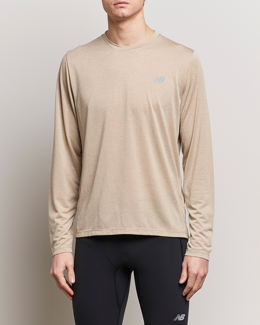 Heren | T-shirts | New Balance Running | Athletics Run Long Sleeve T-Shirt Stoneware Heather