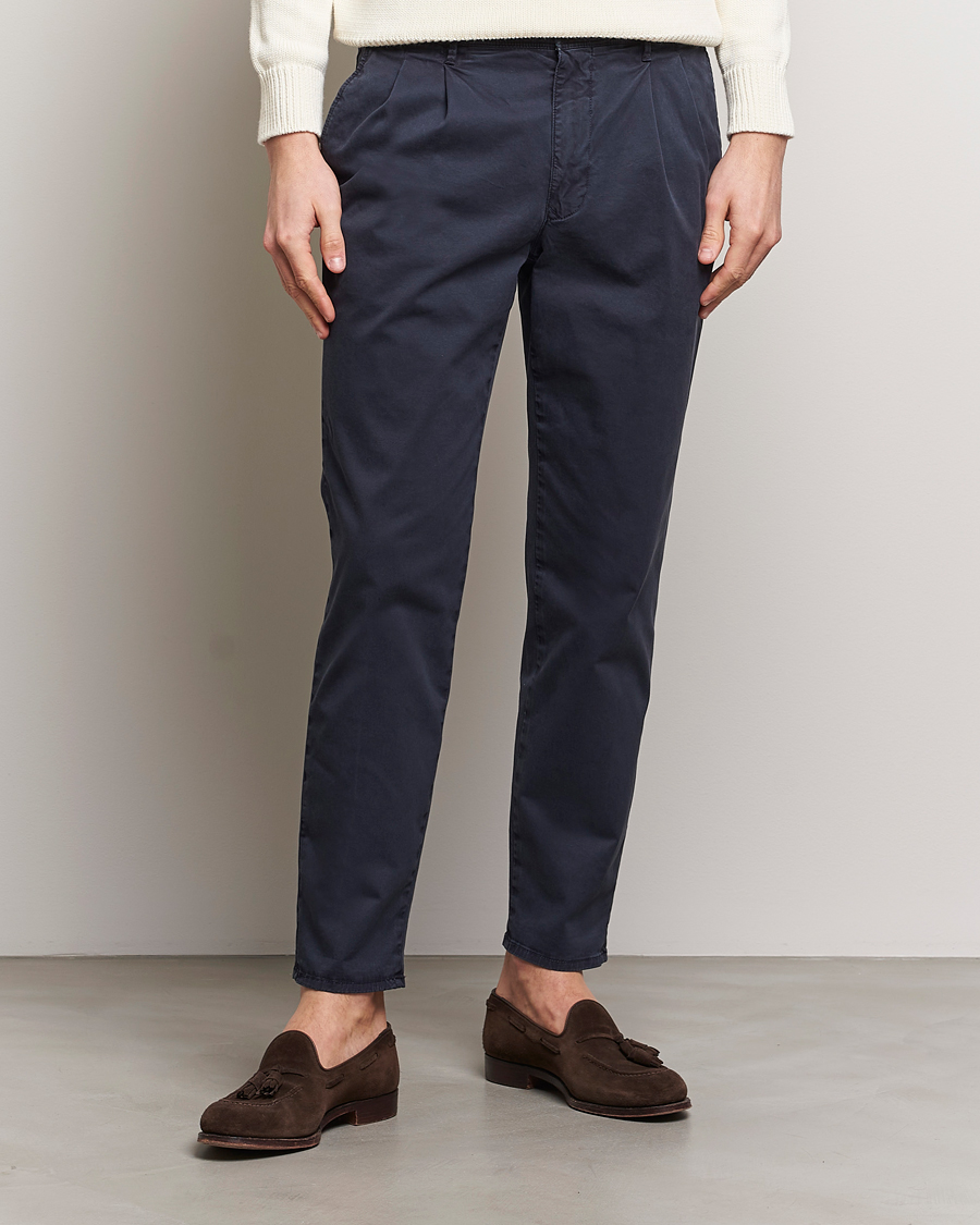 Heren | Incotex | Incotex | Tapered Fit Pleated Slacks Navy