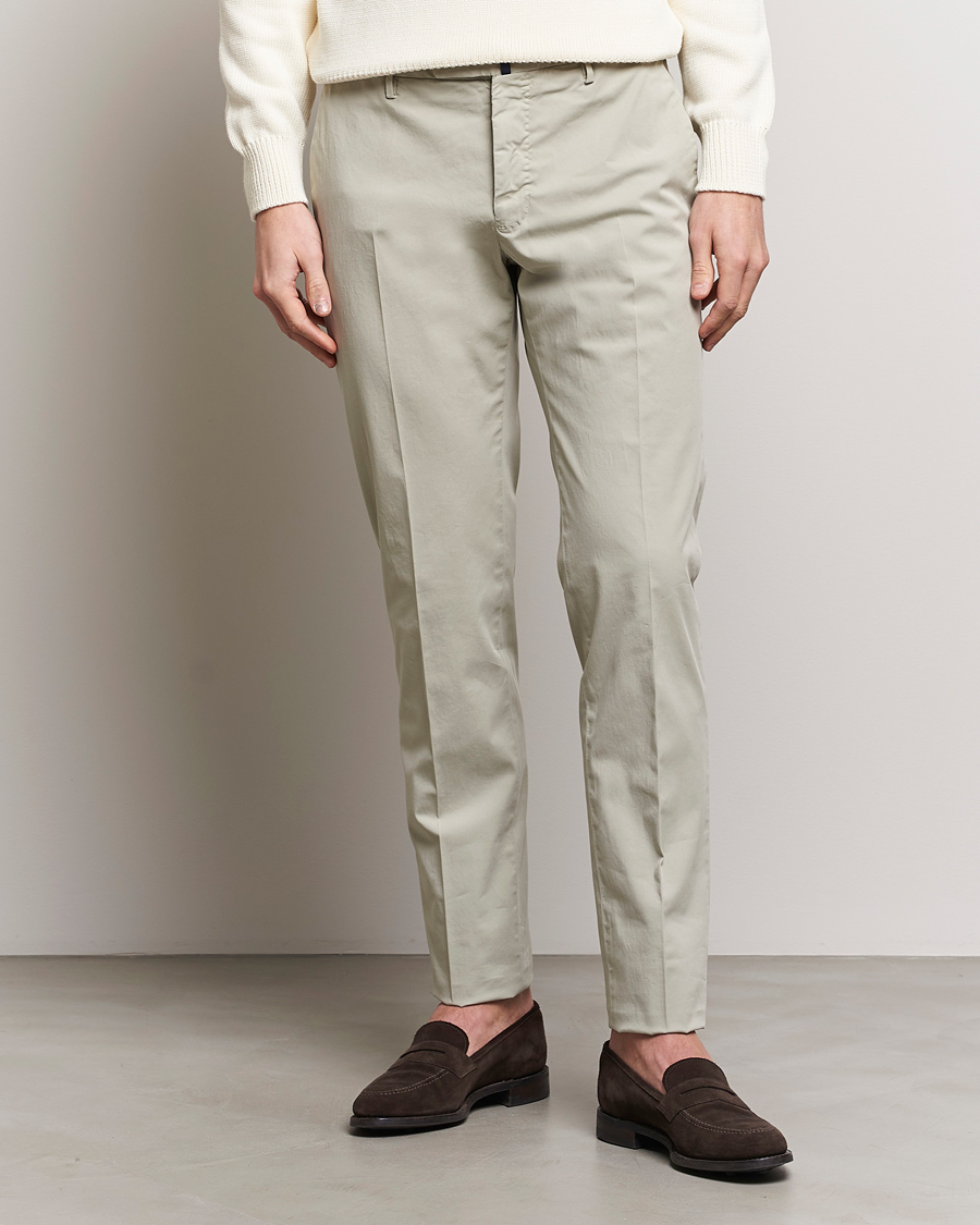 Heren | Broeken | Incotex | Slim Fit Comfort Chinos Light Grey