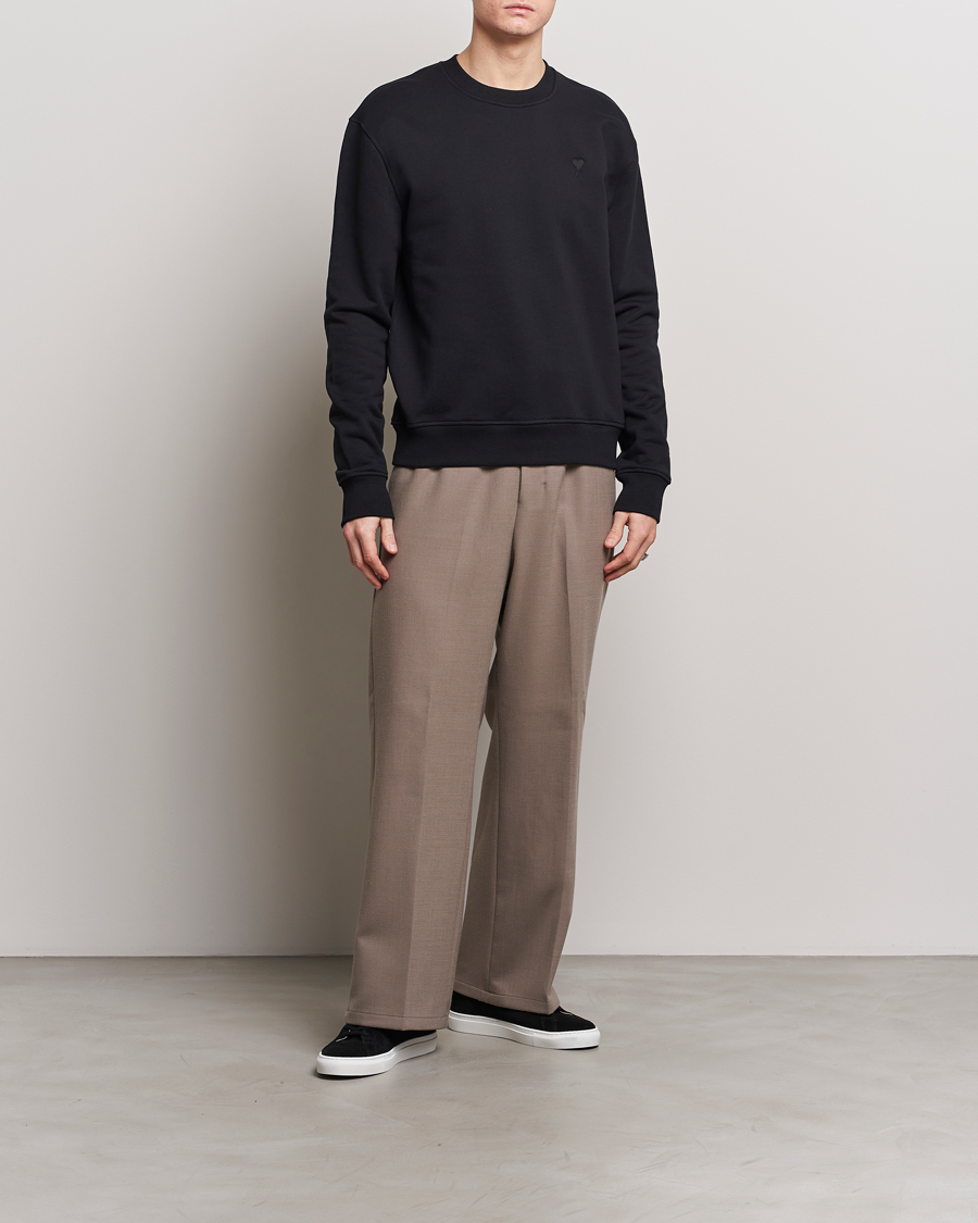 Heren | Truien | AMI | Tonal Heart Logo Sweatshirt Black