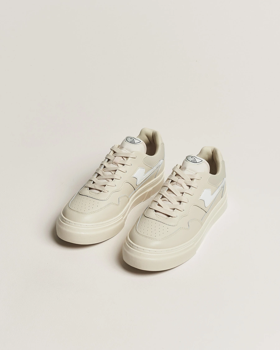 Heren | Sneakers | Stepney Workers Club | Pearl S-Strike Leather Sneaker Ecru/White