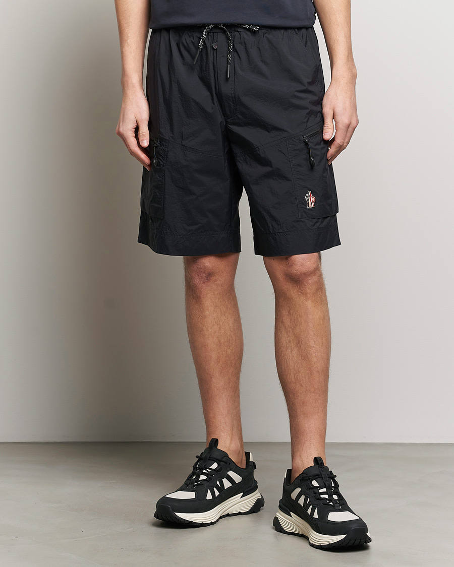 Herre | Luxury Brands | Moncler Grenoble | Cargo Shorts Black