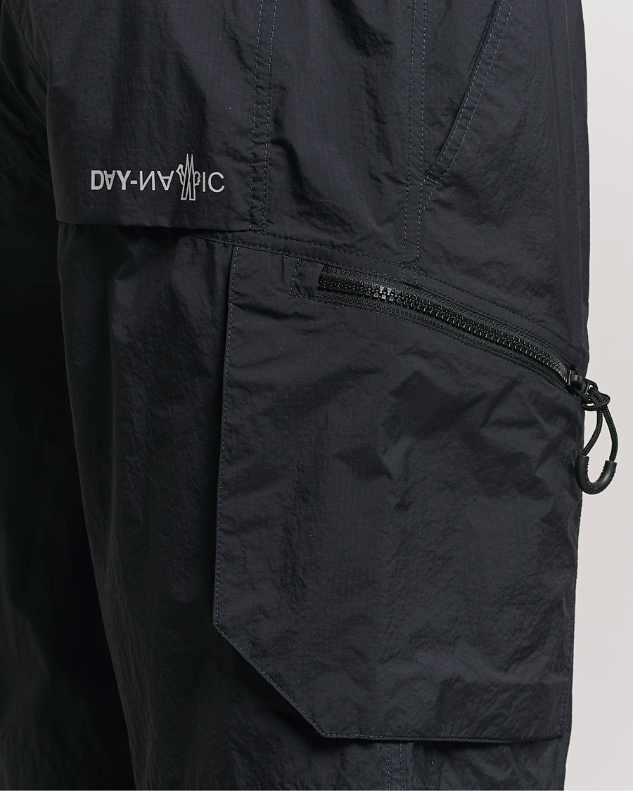 Heren | Korte broek | Moncler Grenoble | Cargo Shorts Black