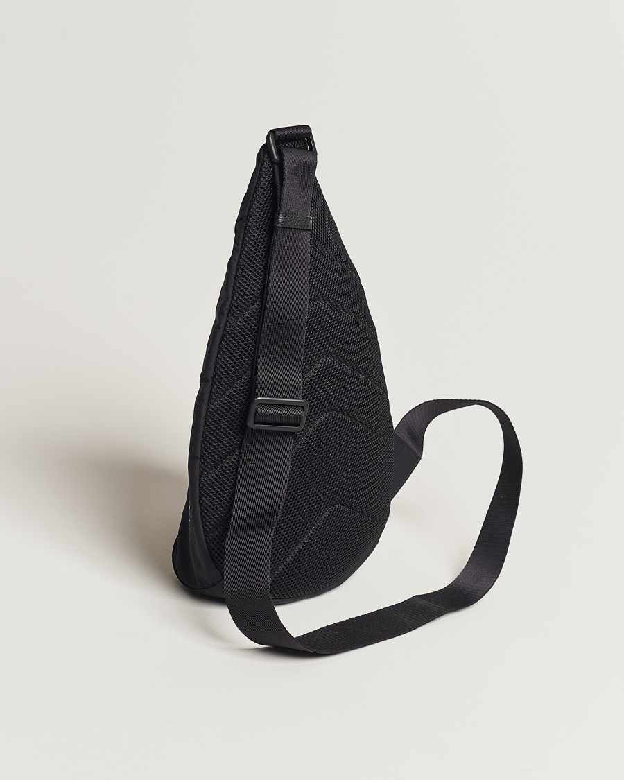 Heren | Moncler Grenoble Cross Body Bag Black | Moncler Grenoble | Cross Body Bag Black