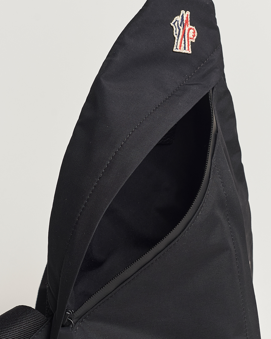 Heren | Moncler Grenoble Cross Body Bag Black | Moncler Grenoble | Cross Body Bag Black