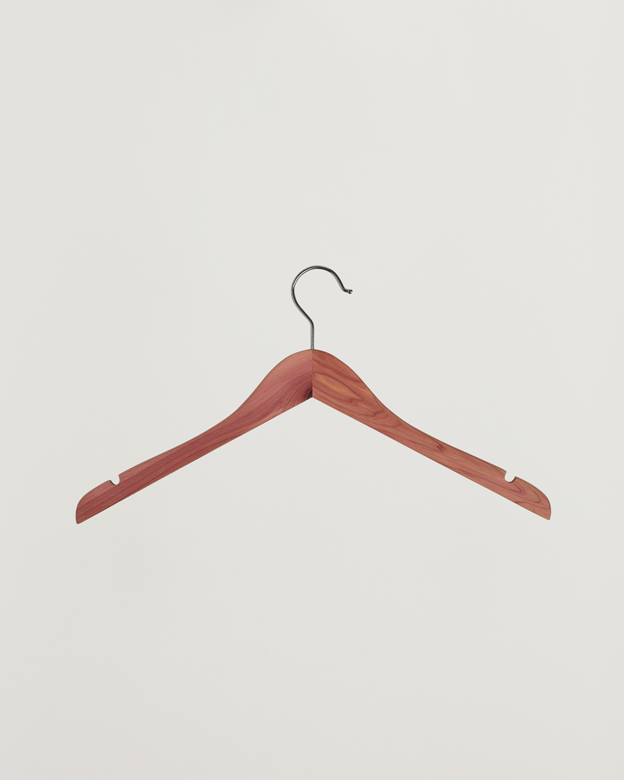Heren | Carl of Carl Exclusives | Care with Carl | 2-Pack Cedar Wood Shirt Hangers