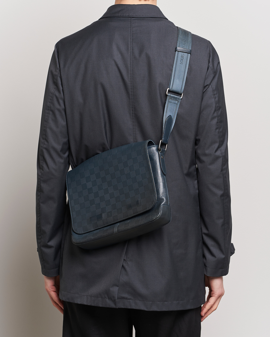 Heren | Louis Vuitton Pre-Owned | Louis Vuitton Pre-Owned | District PM Messenger Bag Damier Infini 