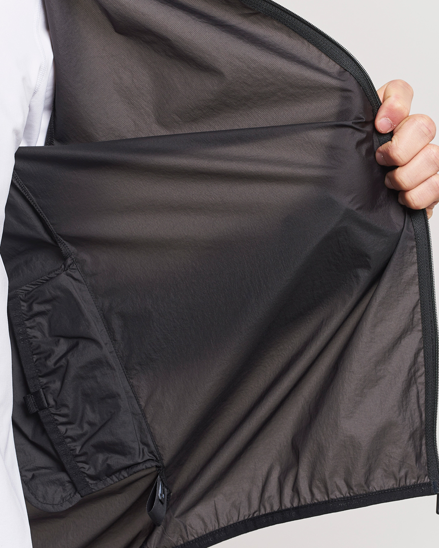 Heren | Jassen | District Vision | Ultralight Packable DWR Wind Jacket Black