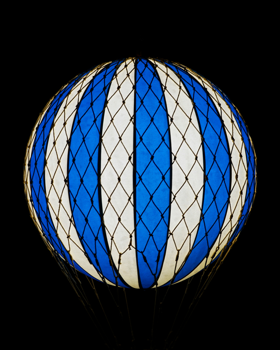 Heren | Decoratie | Authentic Models | Travels Light Led Balloon Blue