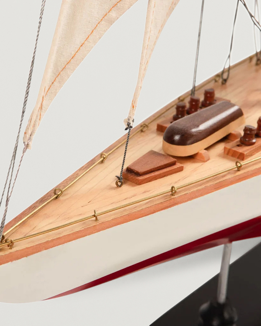 Heren | Decoratie | Authentic Models | Endeavour Yacht White/Red