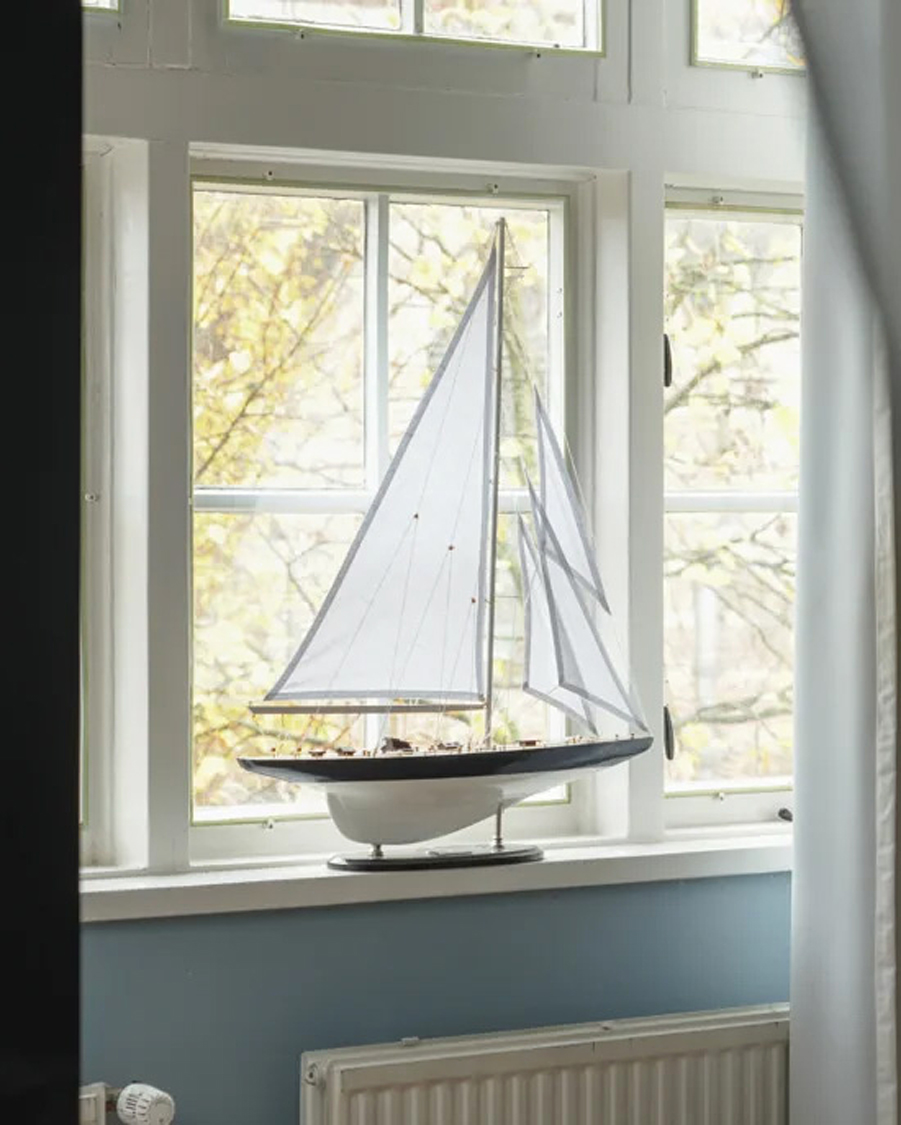 Heren | Decoratie | Authentic Models | J-Yacht Rainbow 1934 Black/White