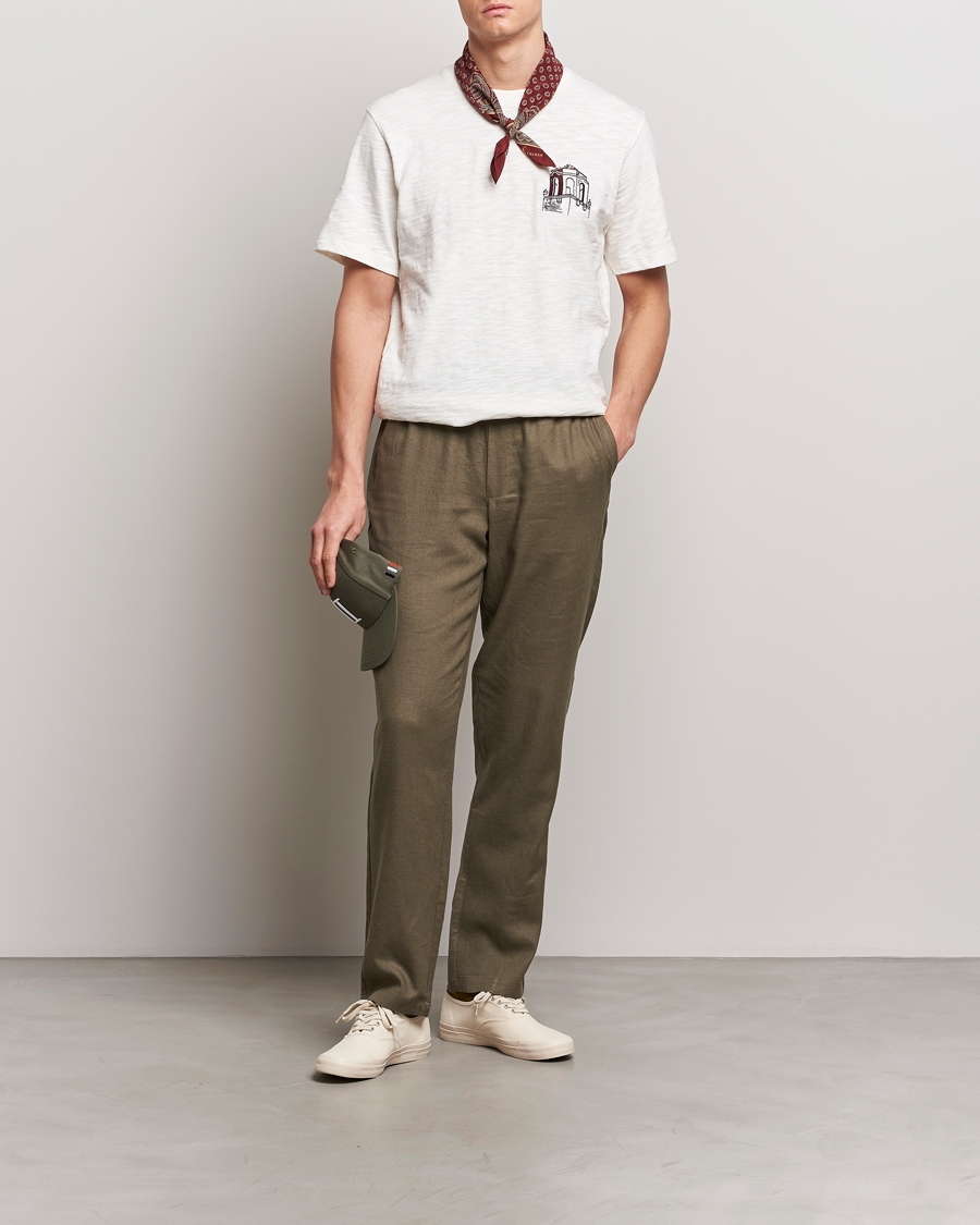 Heren | T-shirts | LES DEUX | Hotel Embroidery T-Shirt Ivory