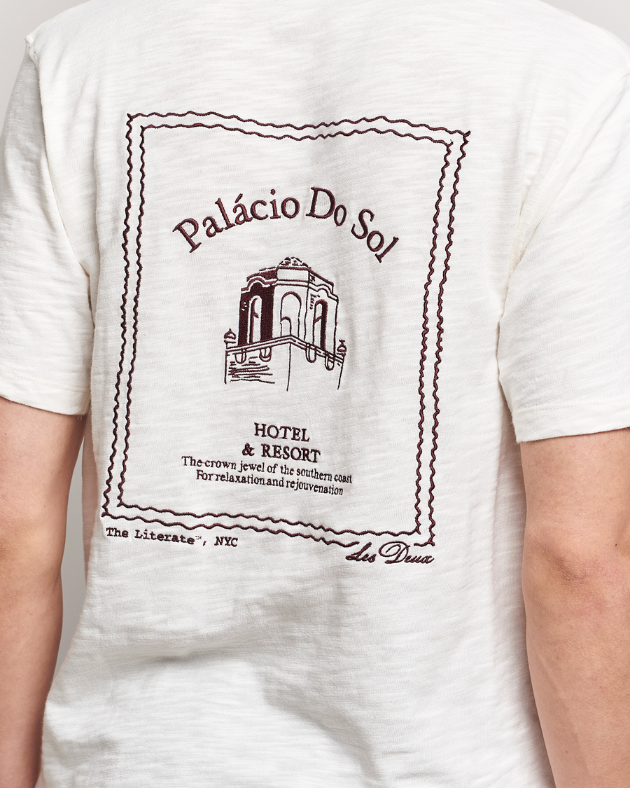 Heren | T-shirts | LES DEUX | Hotel Embroidery T-Shirt Ivory