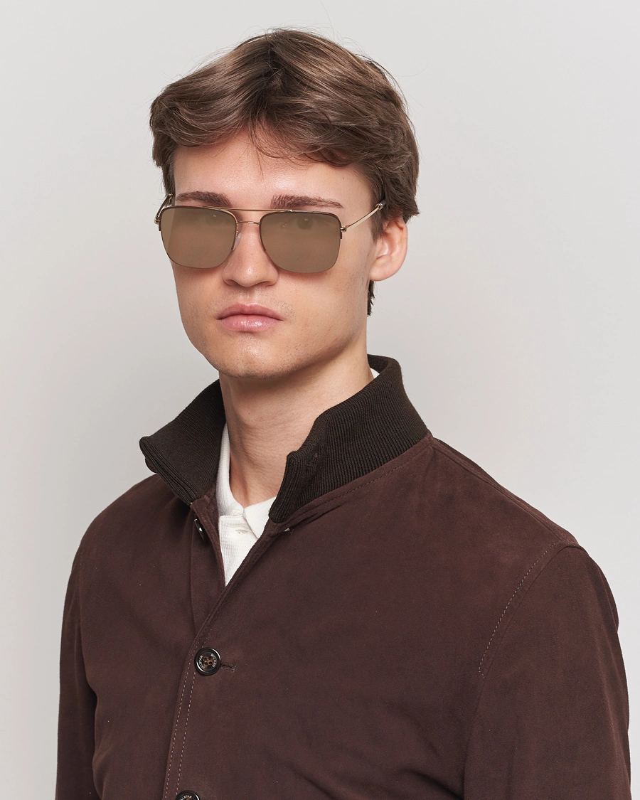 Men | Sunglasses | Oliver Peoples | R-2 Sunglasses Umber/Gold