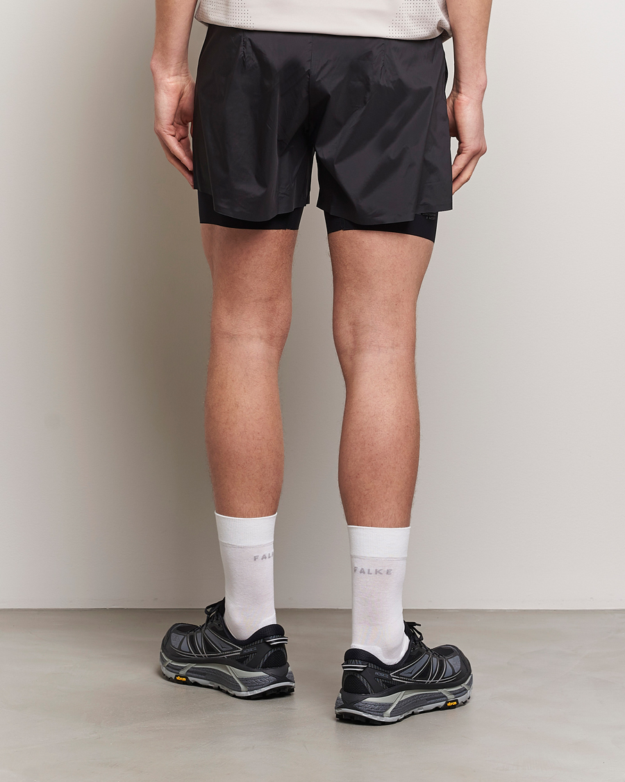 Heren | Korte broek | Satisfy | TechSilk 5 Inch Shorts Black