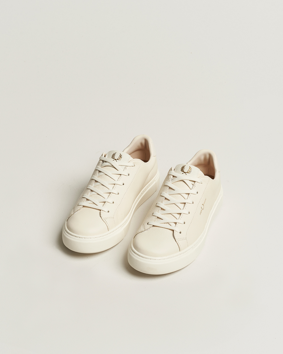 Heren | Schoenen | Fred Perry | B71 Grained Leather Sneaker Ecru