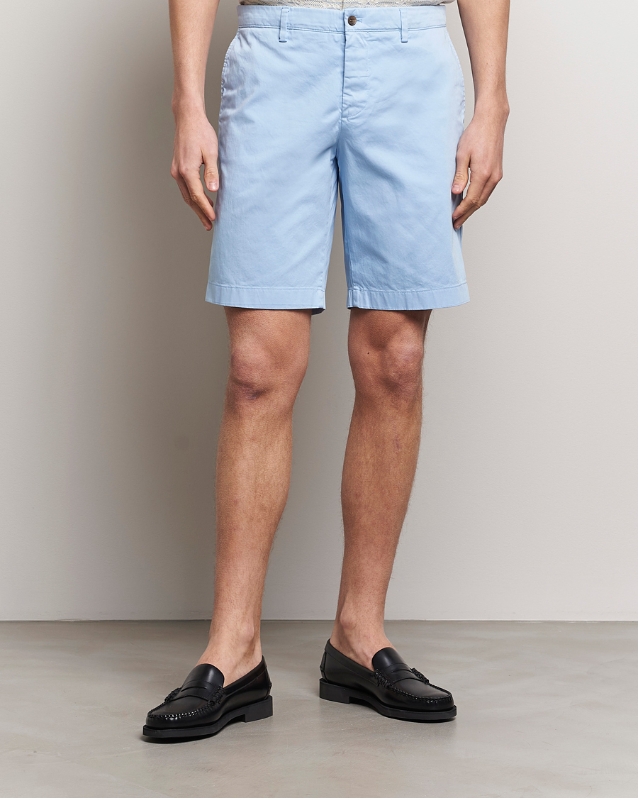 Heren | Chino-shorts | J.Lindeberg | Nathan Cloud Satin Shorts Chambray Blue