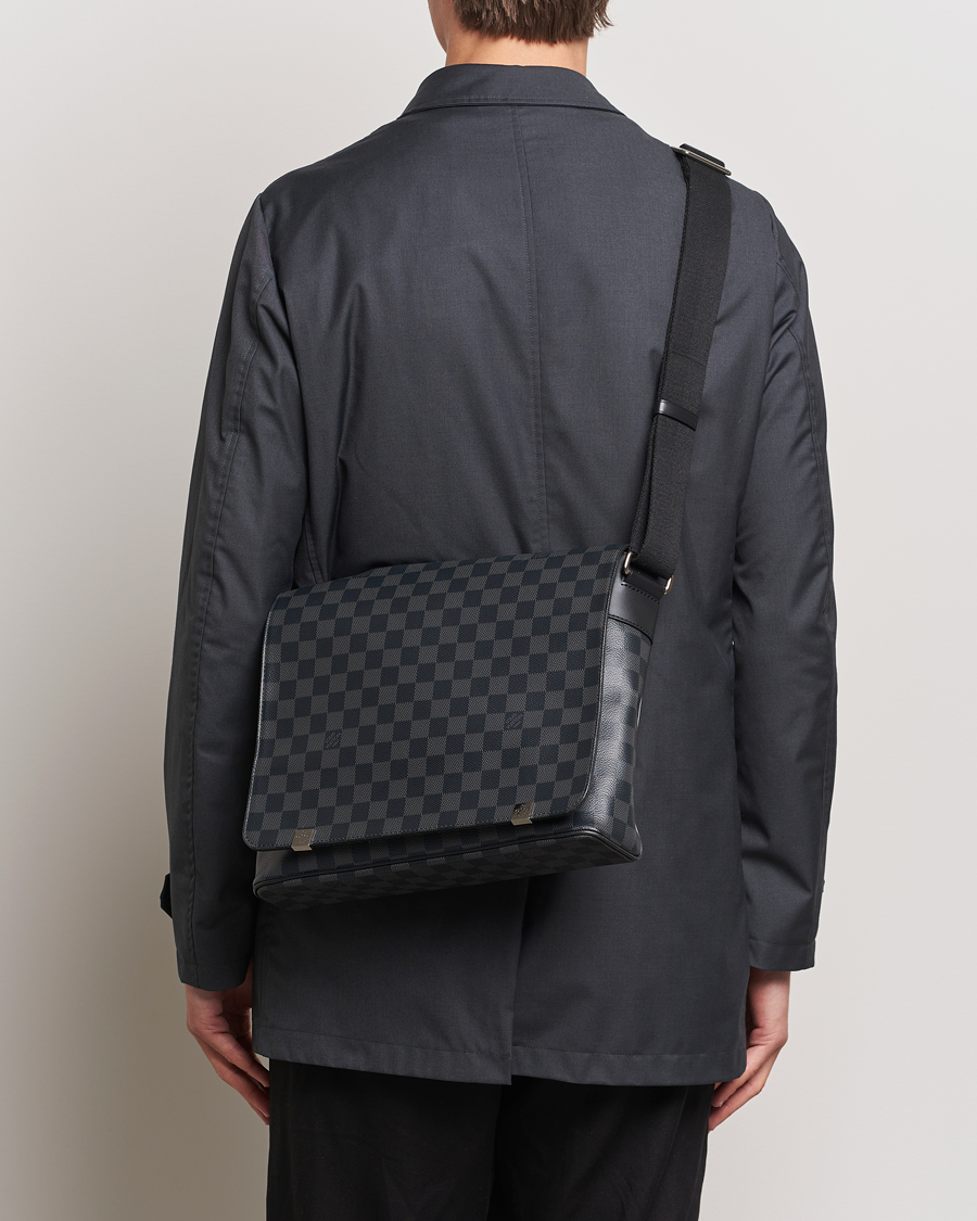 Heren | Pre-owned Accessoires | Louis Vuitton Pre-Owned | District PM Messenger Bag Damier Graphite