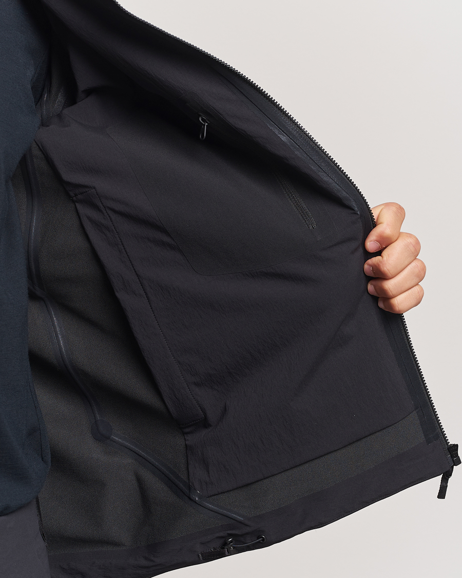 Heren | Jassen | Arc'teryx Veilance | Isogon GORE-TEX Hooded Shell Jacket Black