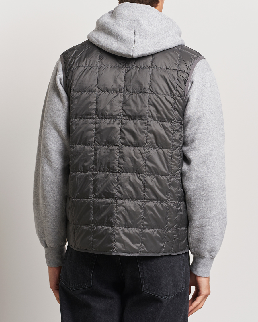 Heren | Jassen | TAION | V-Neck Lightweight Down Vest Dark Grey