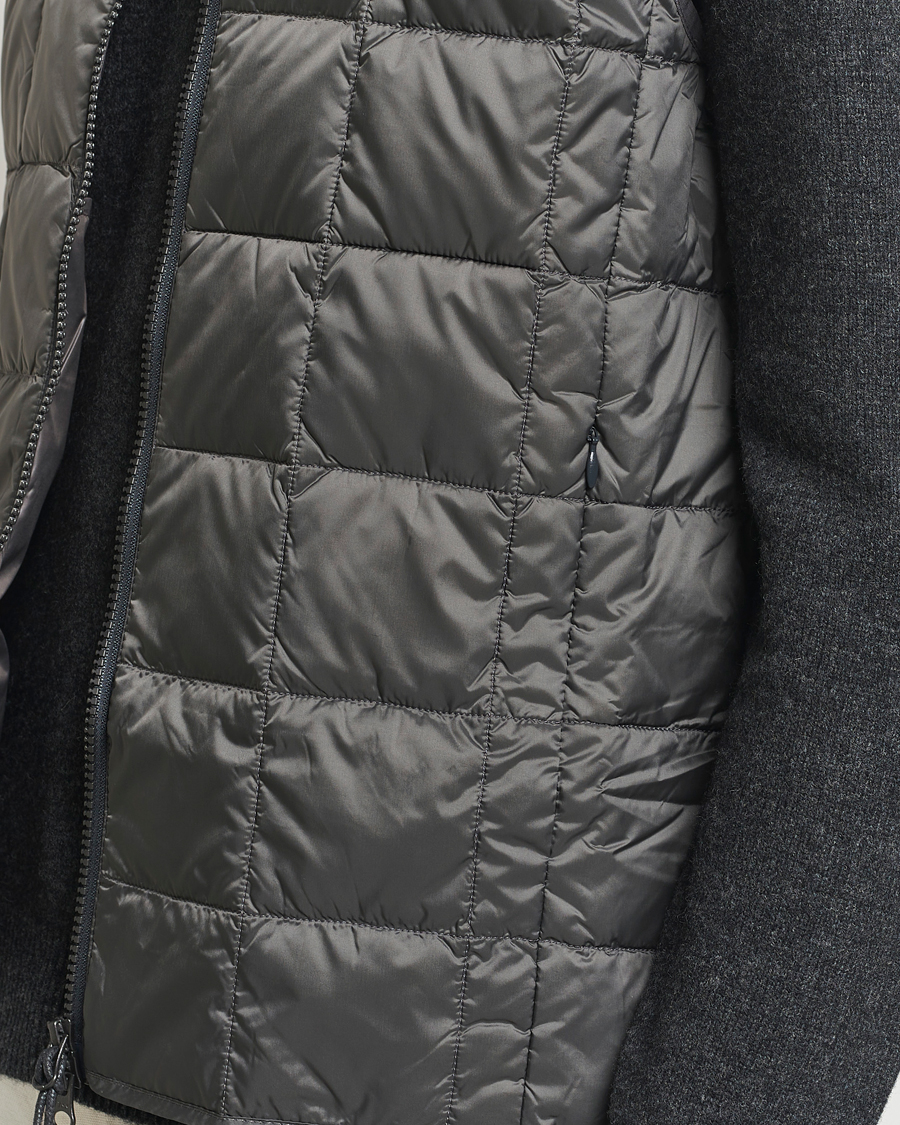 Heren | Jassen | TAION | High Neck Full Zip Lightweight Down Vest Charcoal