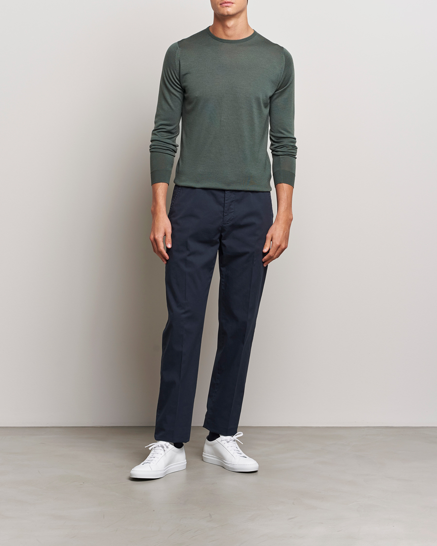 Heren | Truien | John Smedley | Lundy Extra Fine Merino Crew Neck Highland Green