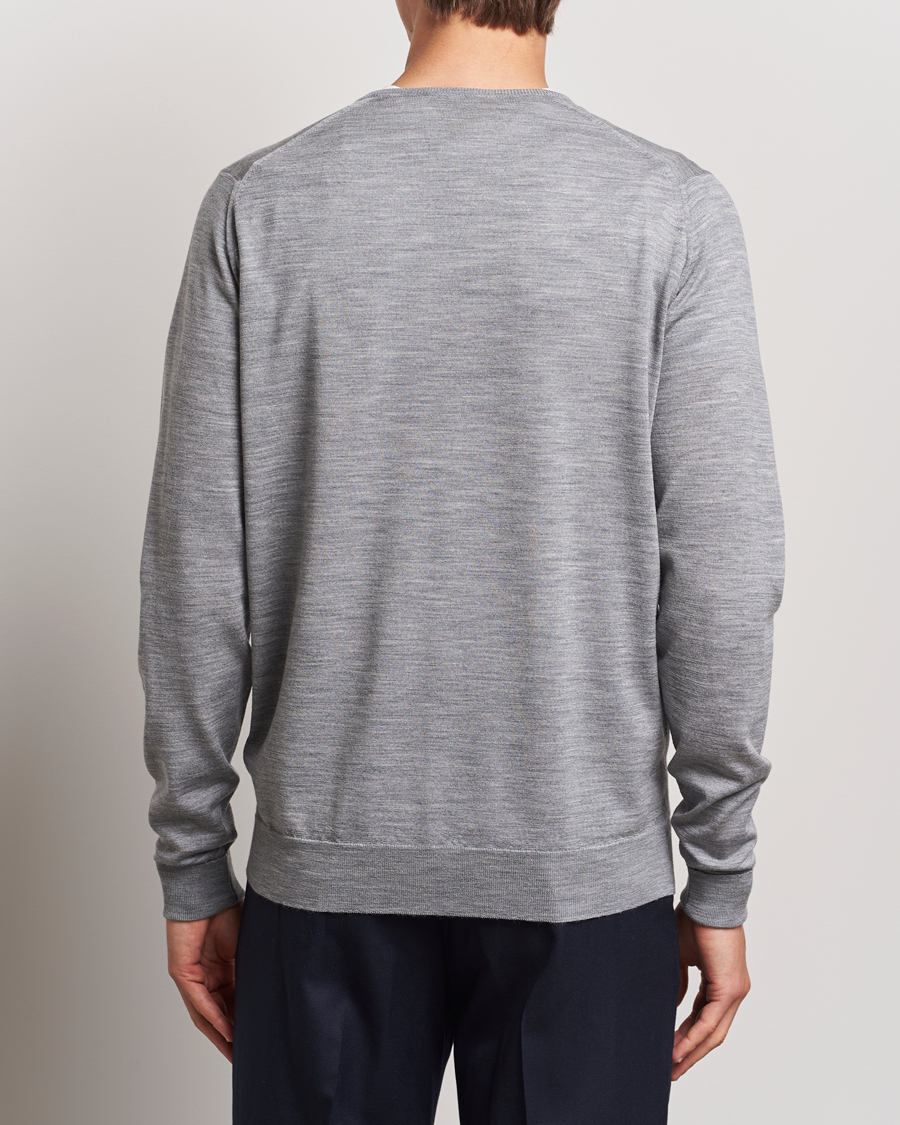 Heren | Truien | John Smedley | Bobby Extra Fine Merino V-Neck Pullover Silver Grey