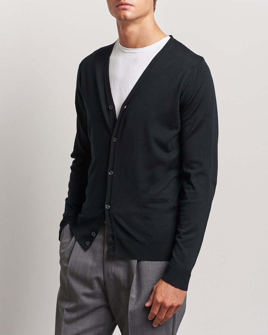 Heren | Truien | John Smedley | Petworth Extra Fine Merino Cardigan Black