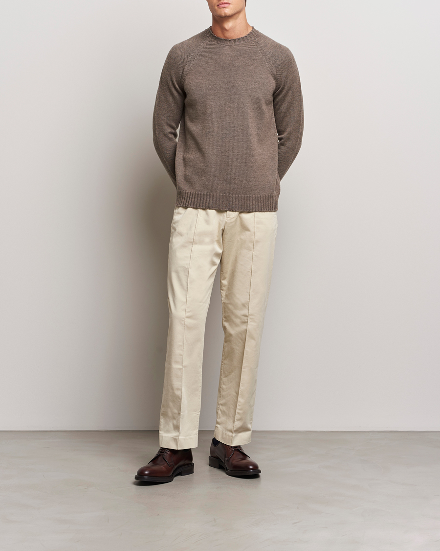 Heren | Truien | John Smedley | Denver Extra Fine Merino Crew Neck Mushroom Brown