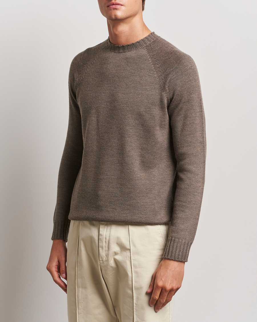 Heren | Truien | John Smedley | Denver Extra Fine Merino Crew Neck Mushroom Brown