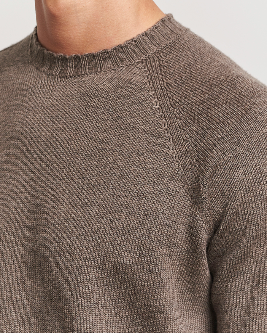 Heren | Truien | John Smedley | Denver Extra Fine Merino Crew Neck Mushroom Brown