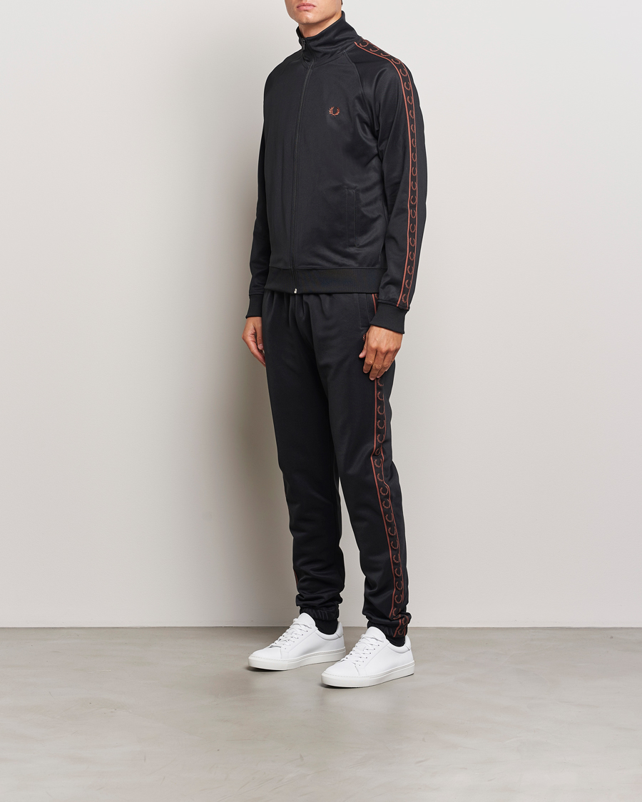 Heren | Broeken | Fred Perry | Taped Track Pants Black
